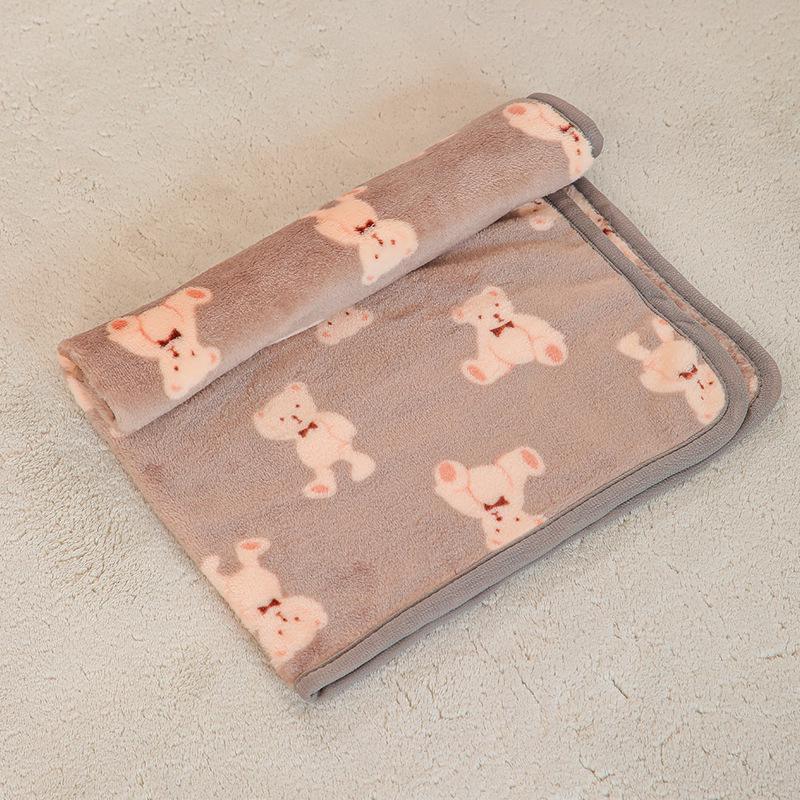All-Season Double-Sided Flannel Pet Bed Pad and Cat Sleeping Blanket