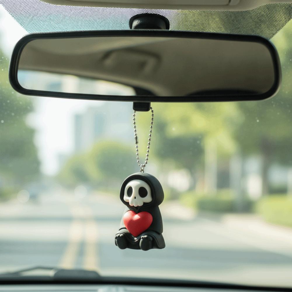 Miniature Skeleton Keychain Black 3D Printed Statue Love Heart Ornament Halloween Pendant Backpack