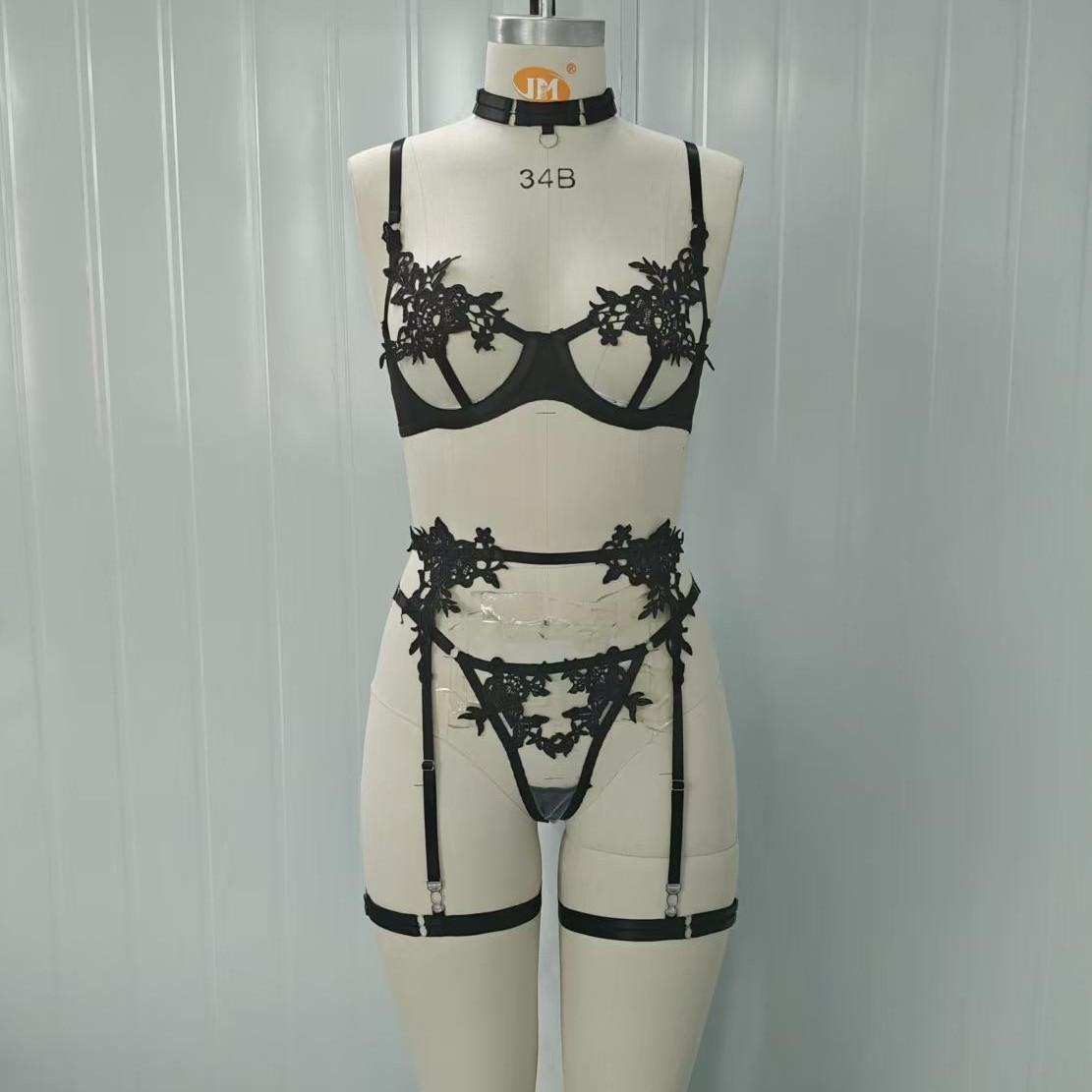 

Європейсько-американський комплект мереживної білизни з вишивкою та водорозчинним квітковим дизайном Small чорний