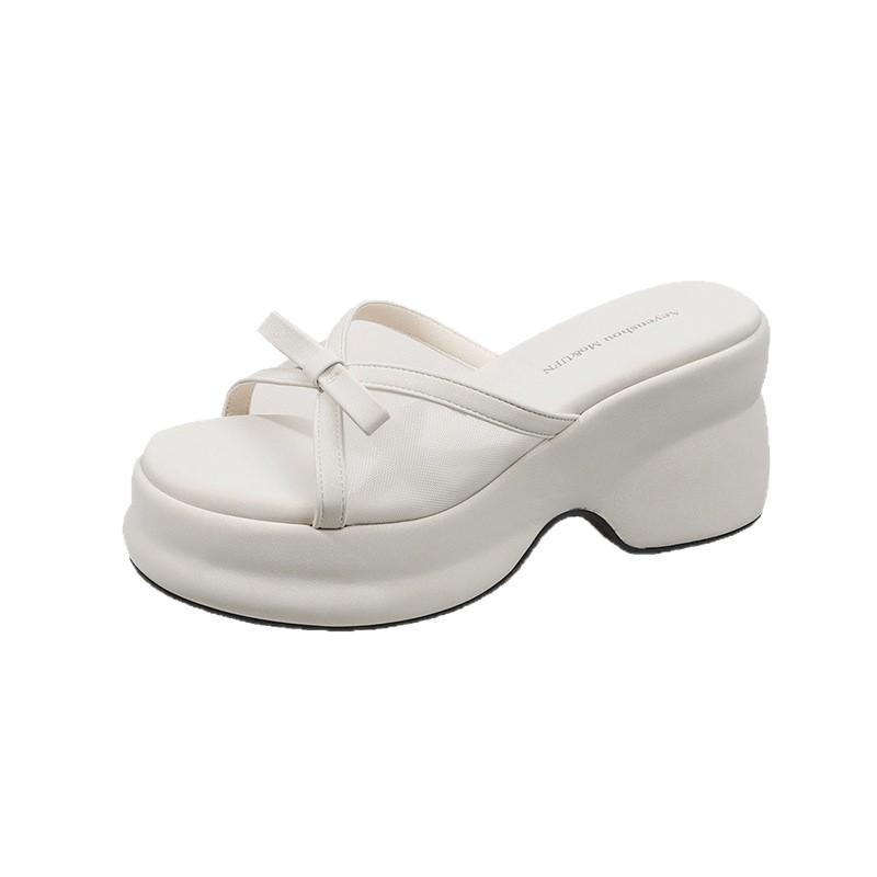 Thick-bottomed Cool Slippers Summer Wear High-end Fashion Wear Girls Slope Heel Slippers Beach One-word Drag
