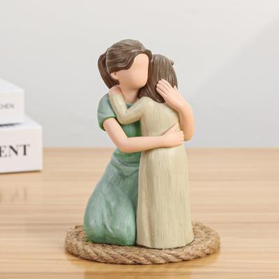 Figurka Matka Córka Żywica Statuetka Matka Córka Przytulająca się Prezent na Urodziny Dzień Matki