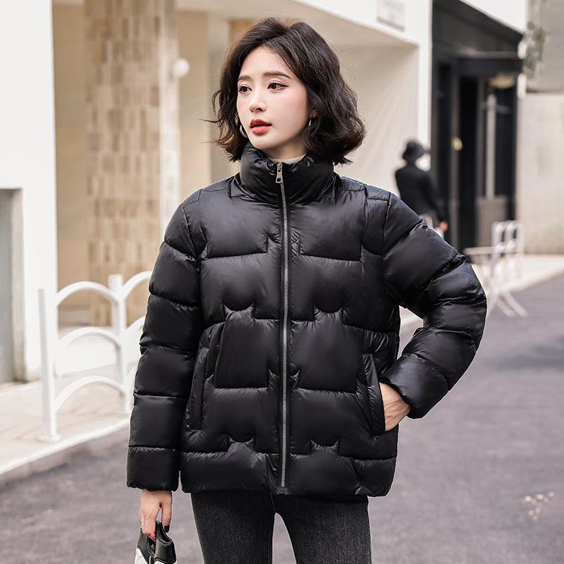 

Женская зимняя короткая куртка из пуха с воротником-стойкой, корейская версия, утолщенная куртка-пуховик, новая куртка для студентов 2025 S чёрный