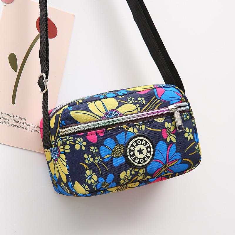 Large Capacity Canvas Shoulder and Crossbody Bag for Middle-Aged Women