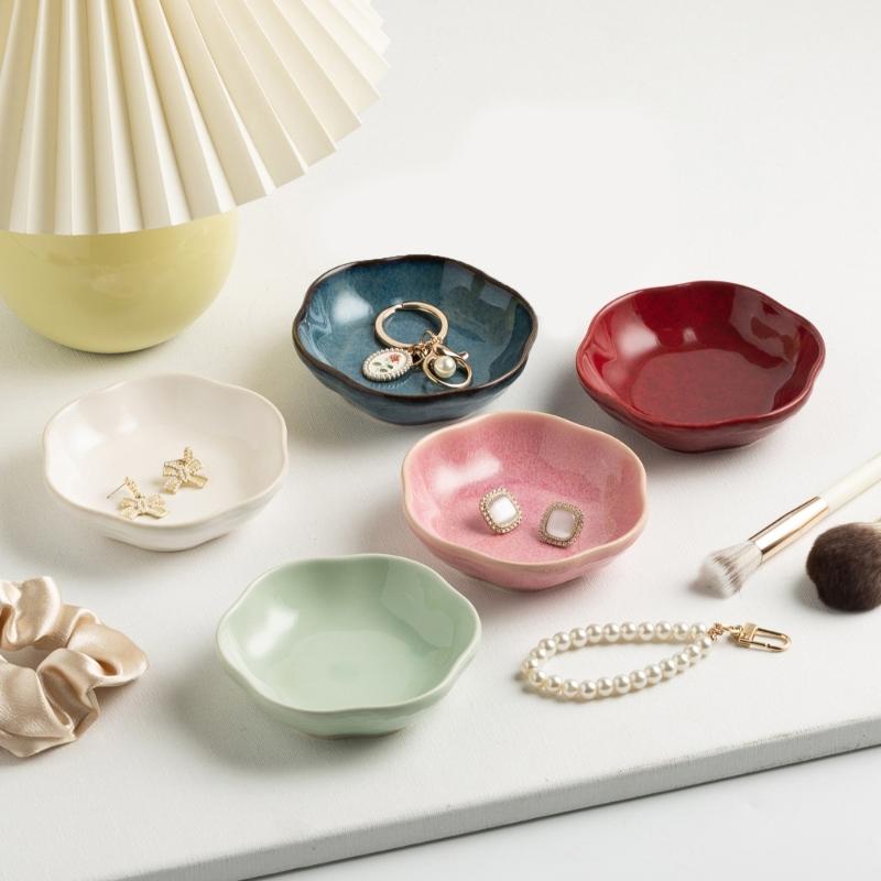 Zeitgenössische Keramikschale für Schmuck und Accessoires Heimdekoration Unverzichtbar für Eingangsbereich oder Wohnzimmer