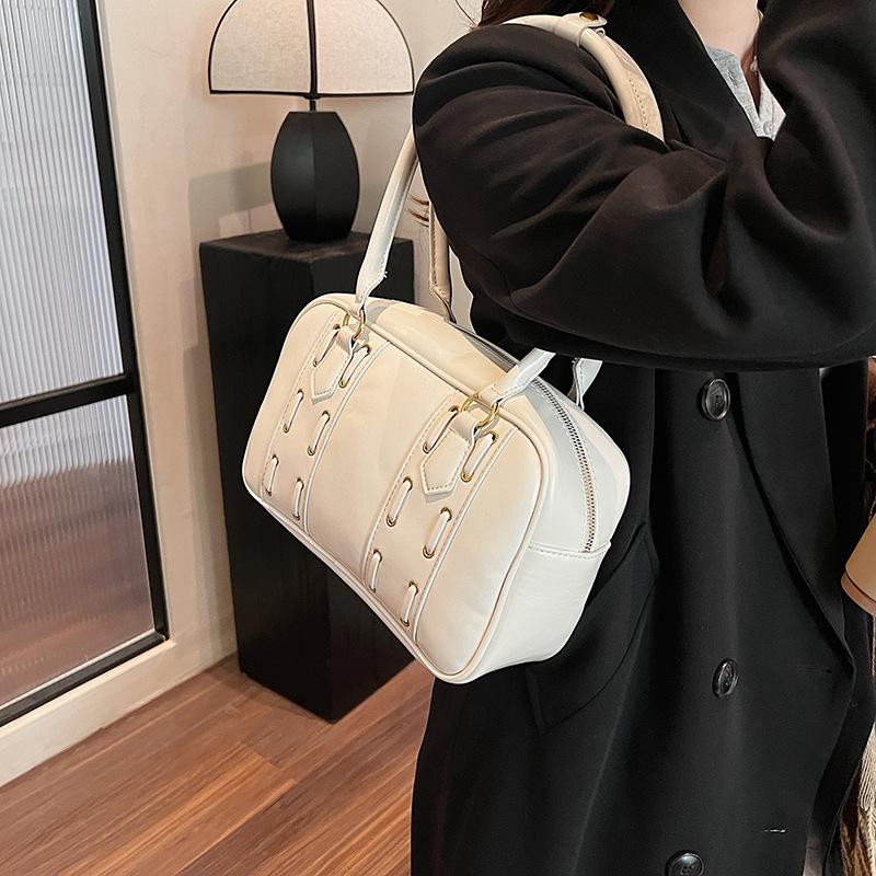 

2025 new fashion trend shoulder bag messenger bag sweet cool style handbag 28*10*17 коричневый