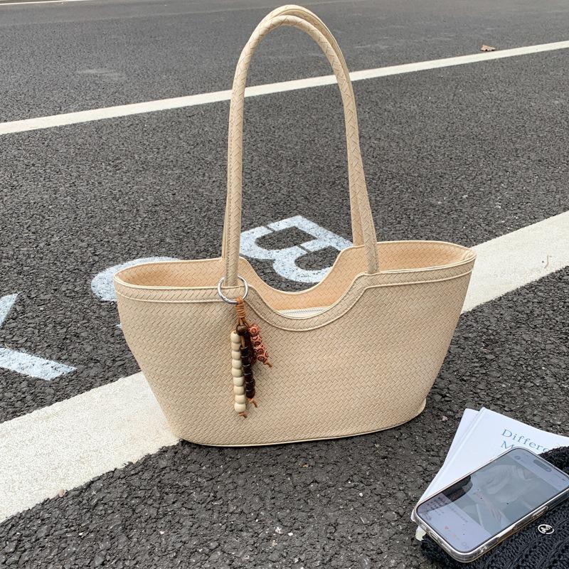 Summer new large-capacity tote bag solid color fashionable and popular woven bag shoulder bag underarm bag