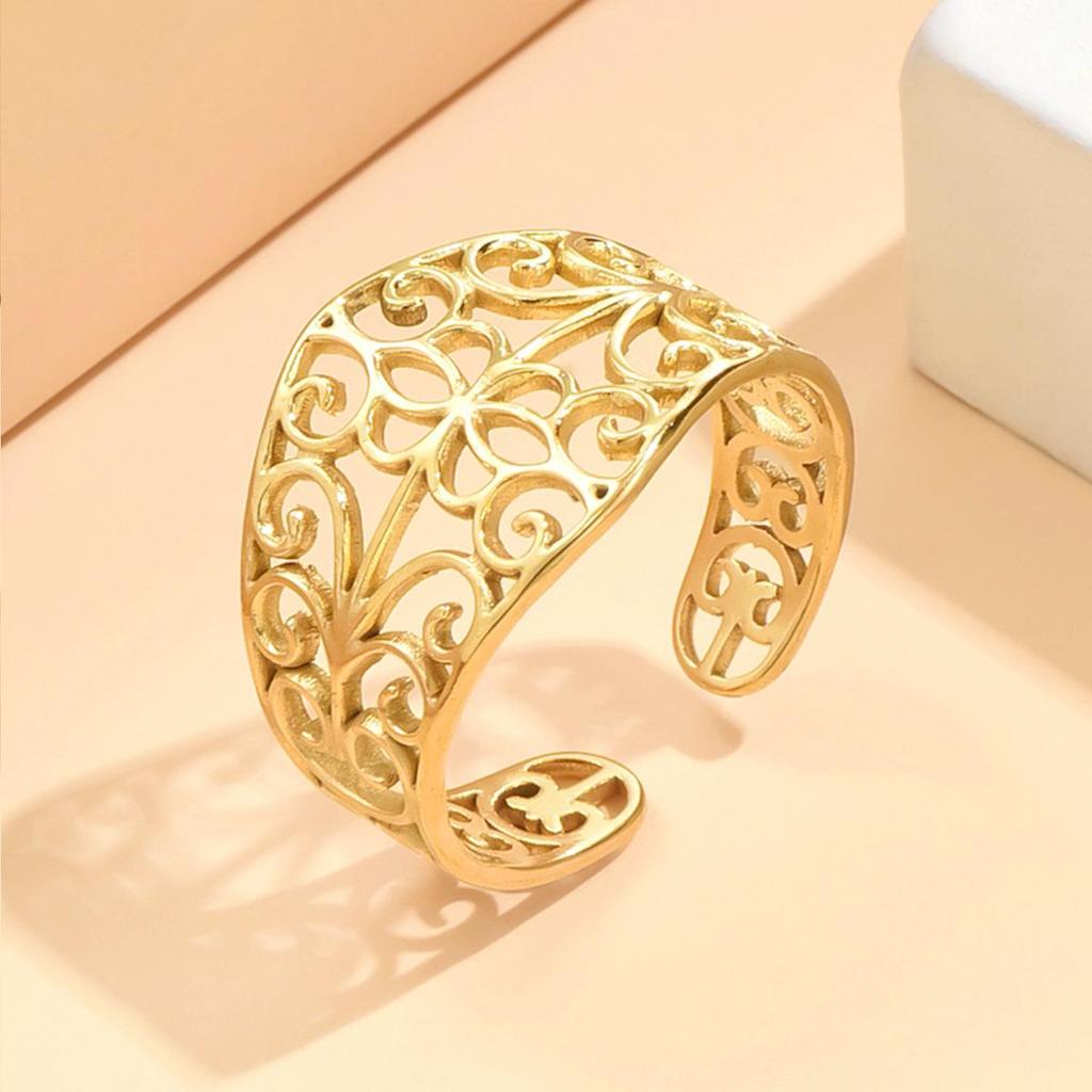 Gold Plated Retro Floral Openwork Stainless Steel Ring for Women, Colorfast Oil Pressed Titanium Steel Jewelry