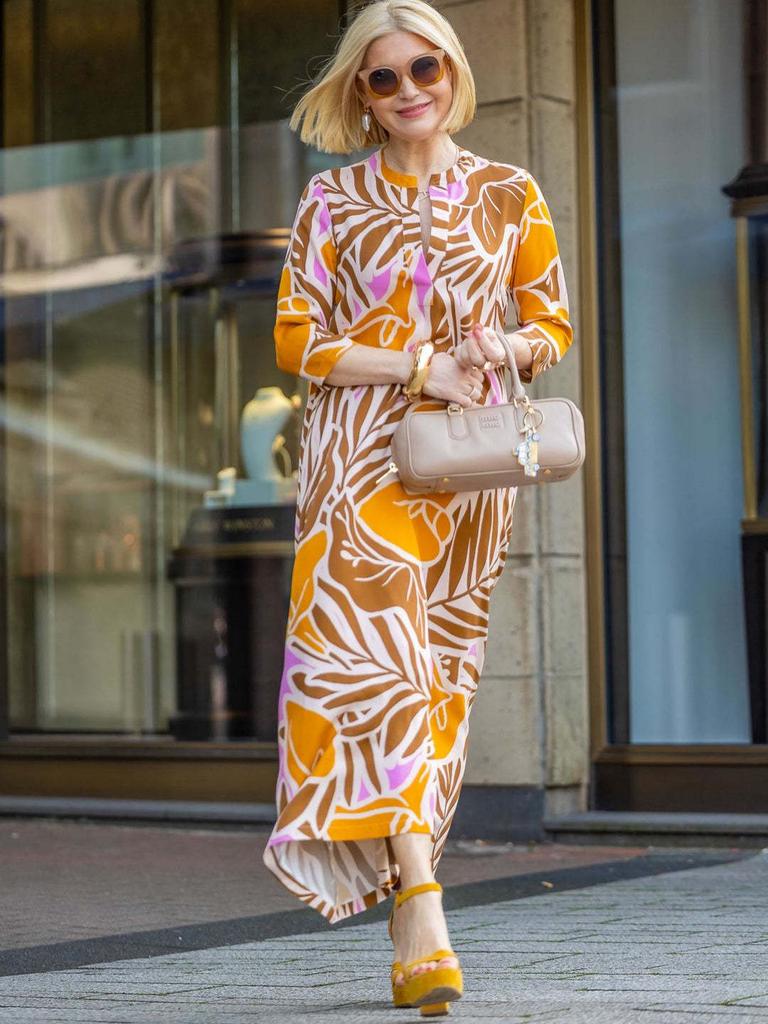 2025 Spring/Summer New Women's V-Neck Print Long Dress with Three-Quarter Sleeves