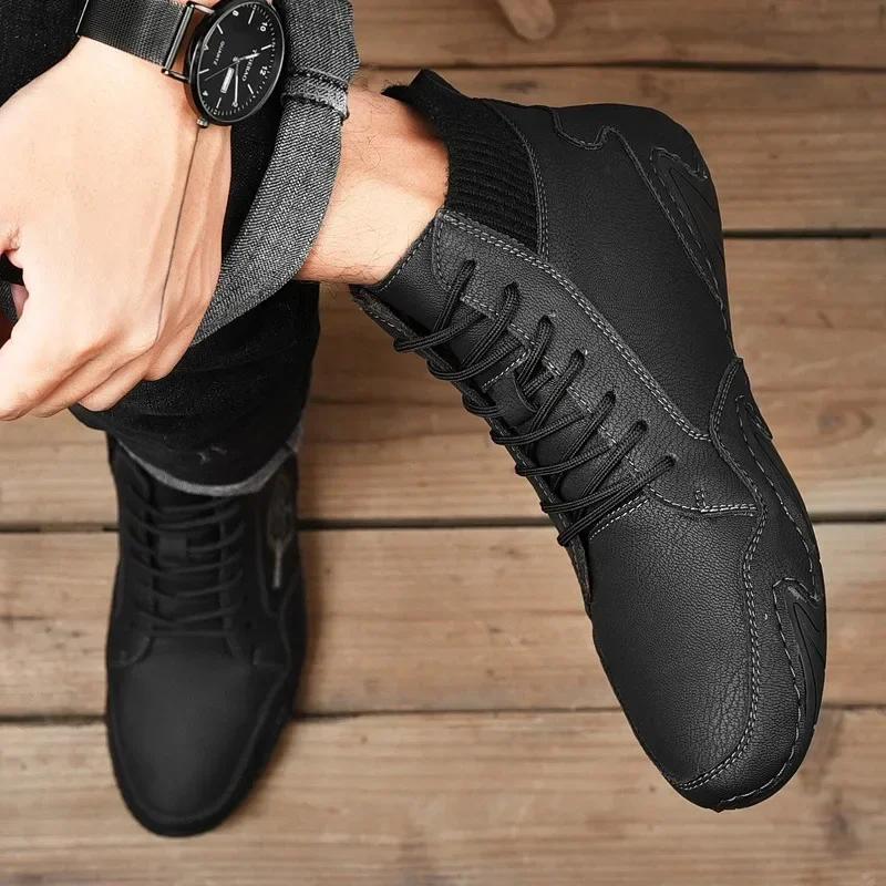 Fashion Comfortable Leather Casual Shoes For Men Lightweight and Durable Antiskid Flat Shoes For All Seasons Boots Men