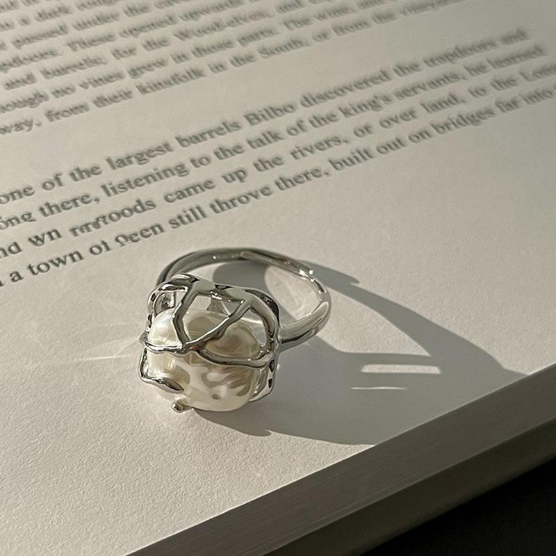 Ретро Геометрическое Неправильное Жемчужное Кольцо Женское Ins Нишевый Дизайн Легкая Роскошь Индивидуальность Открывающееся Регулируемое Кольцо на Палец Тренд Повседневное Изящное Кольцо