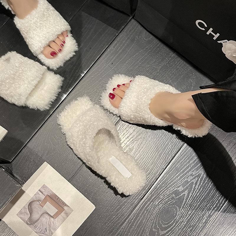 Imitation lamb wool, one word comfortable and soft fluffy slippers 2025 new outer wear home fashion high-heeled slippers
