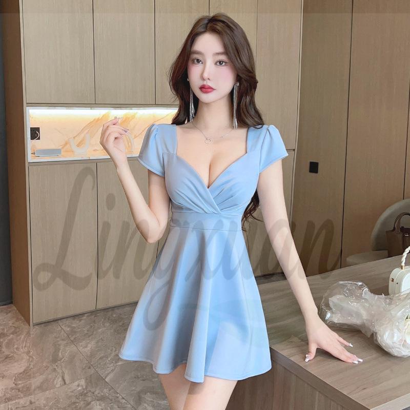 Women's Low-Cut V-Neck Backless A-Line Dress - Slimming, Short-Sleeved, Foot Massage Technician Uniform