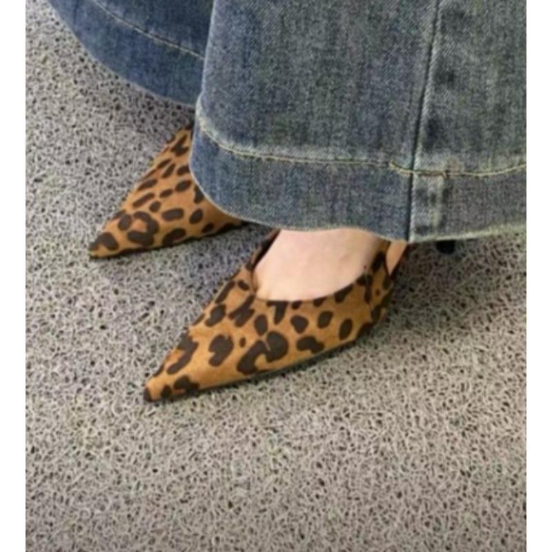2026 Letní Nová Značka Dámské Sandály Módní Špičatá Špička Nízké Dámské Elegantní Slingback Boty Tenké Středně Vysoké Podpatky Lodičky