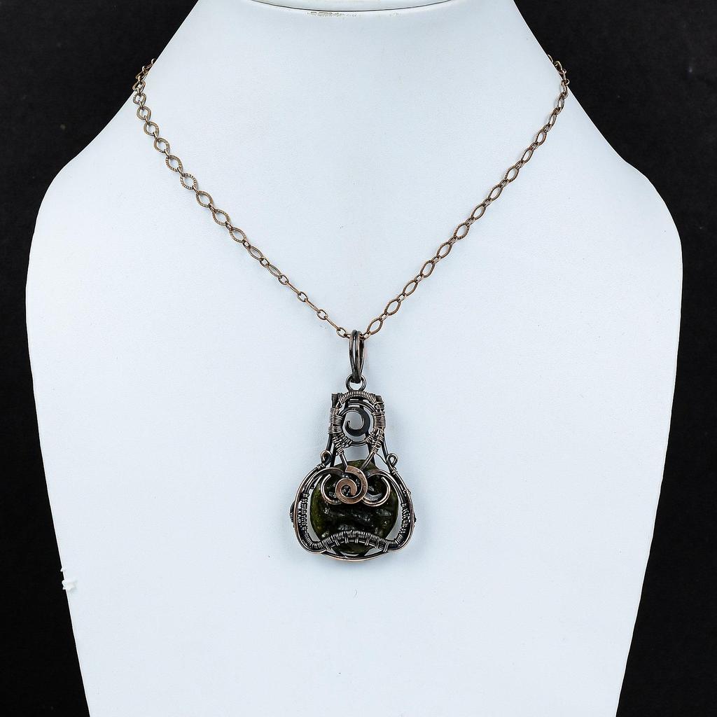 Pandantiv moldovenesc sârmă de cupru pandantiv înfășurat bijuterii cu pietre prețioase pandantiv nou-nouț bijuterii învelitoare din sârmă pandantiv lucrat manual bijuterii din cupru pentru cadou