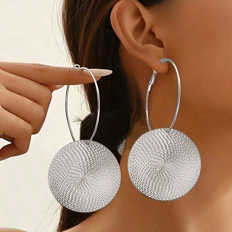 Fashionable and Creative Circular Geometric Earrings, Suitable for Wearing on Various Festivals, Daily Travel, Gatherings, and As Gifts