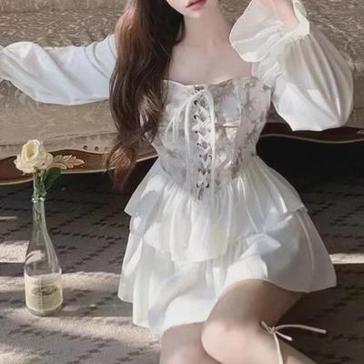 Retro Korean Style Little Black Dress with Age-Reducing Fluffy Design for Early Spring and Autumn