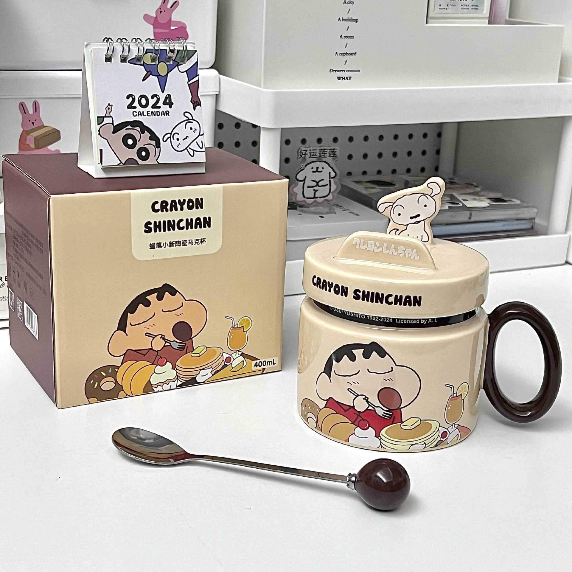 

Crayon Xiaoxin ceramic mug with lid couple water cup for girls and girlfriends birthday gift children s gift box 401-500ml