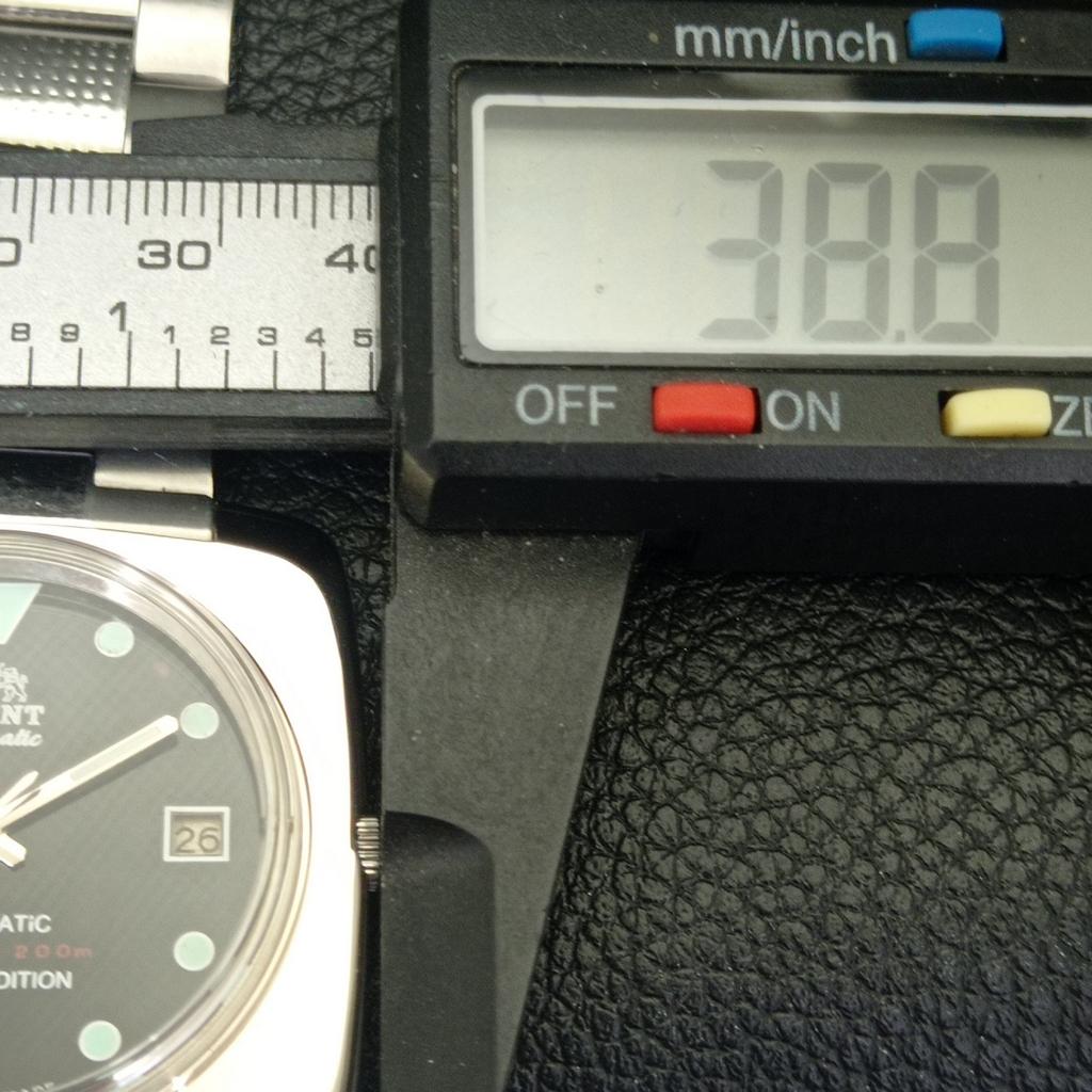 USED VINTAGE ORIENT AUTOMATIC 46943 JAPAN MENS BLACK COLOR DIAL WATCH A702241-5 R123-a702241