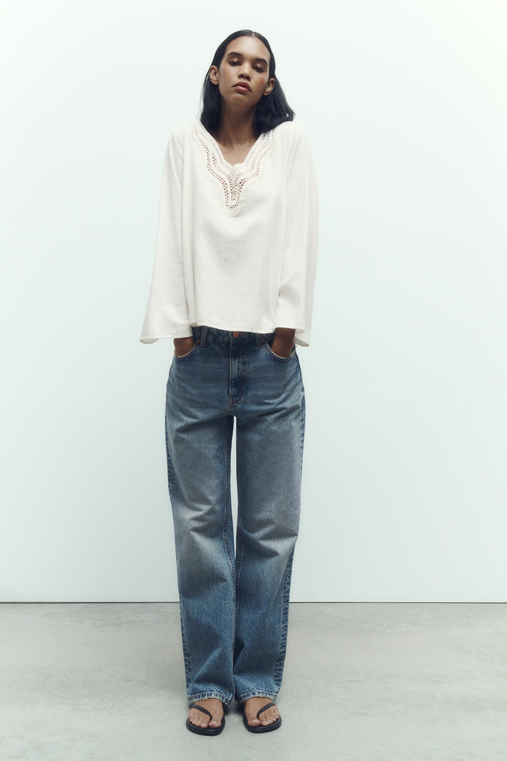 

ТОП С КОНТРАСТНОЙ ДЕТАЛИЮ НА ГРУДИ