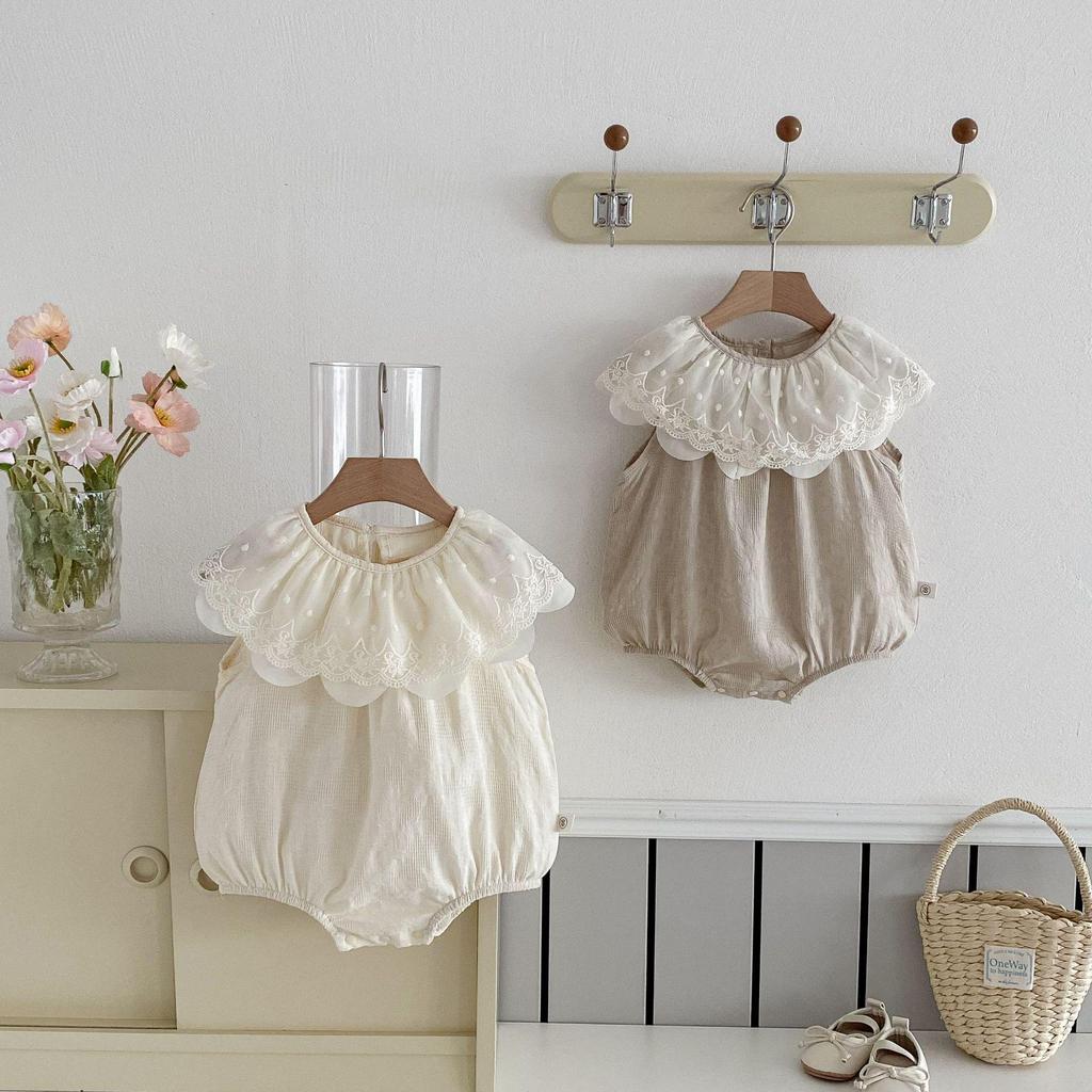 2025INS Modischer Sommer-Spitzenkragen Ärmelloser Strampler für Säuglings- und Kleinkindmädchen