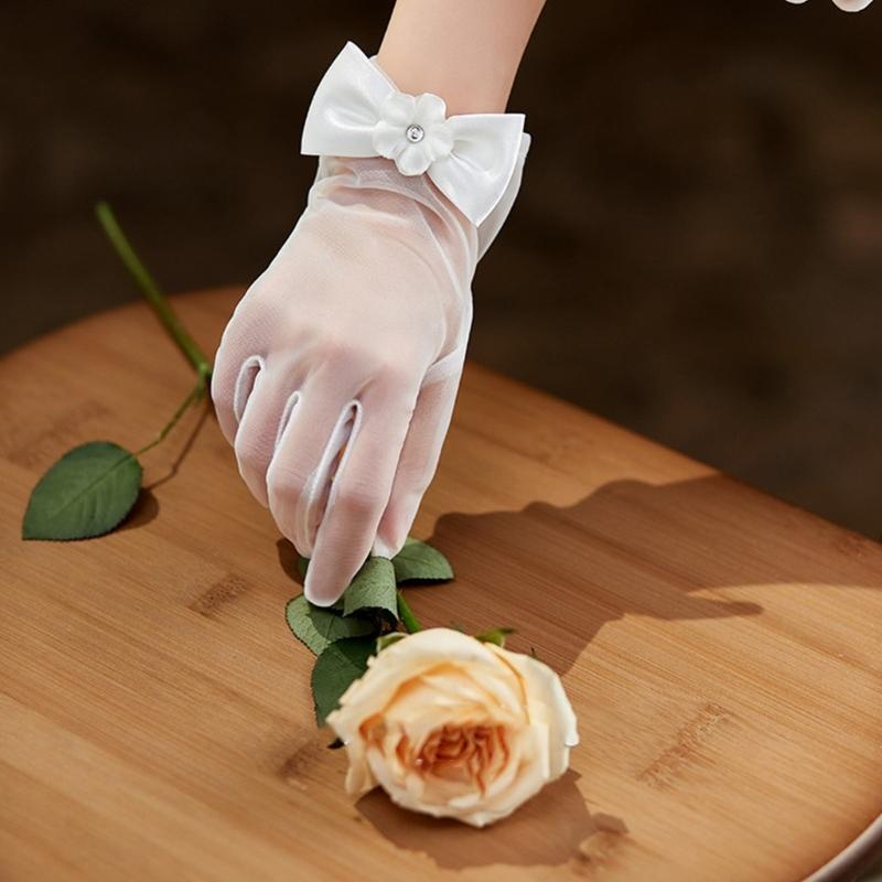 Seethrough Sheer Bowknot Bridal Gloves Elegant Nylon Easy To Wear Short Gloves for Wedding Ceremonies Bride Accessory