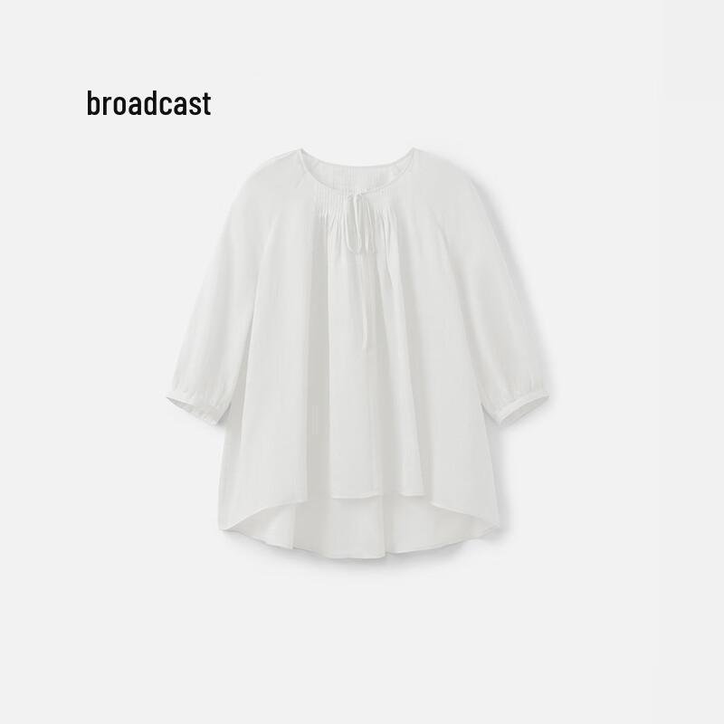 

Broadcast Women s Lightweight Short Sleeve Blouse L