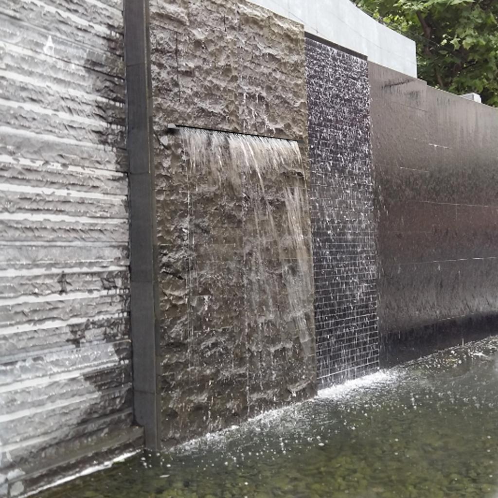 Edelstahl Wasserfall Überlauf, 12" Breite Strömungspool Brunnen mit Mehrfarbigen LED-Leuchten & Reinigungsset, Gartendekor Brunnen