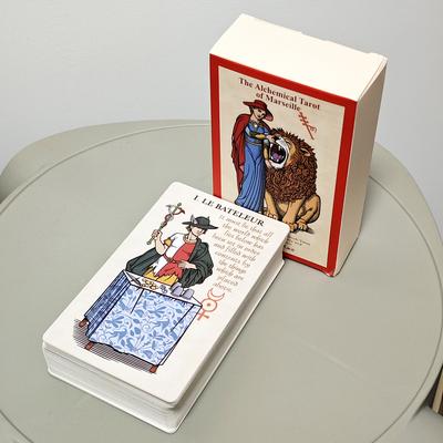 Tarotul alchimic din Marsilia, o interpretare a tarotului francez care face referire la alchimie 78 bucăți cărți de tarot 12*7cm