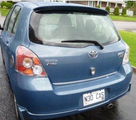 CHROME STRIP ON THE HOOD - TOYOTA YARIS II 05