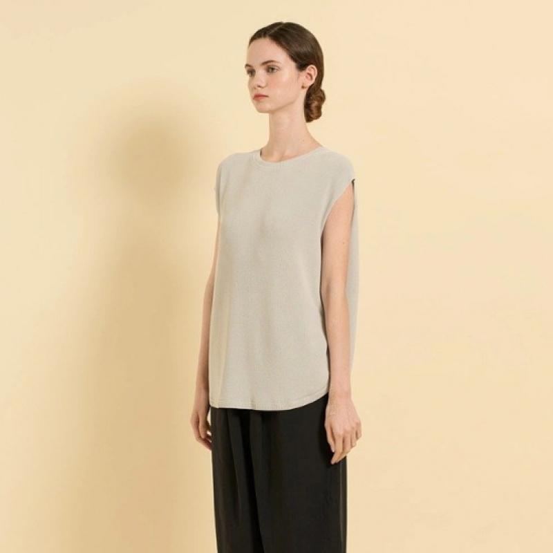 Bcbg Silkette Sleeveless Knit Top B5m5k575