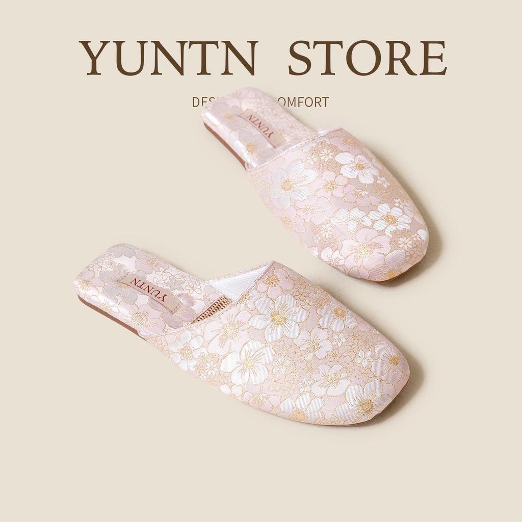 Autumn Elegant Chinese Embroidered Linen Clog Slippers for Women – Non-Slip, Lightweight, with Beef Tendon Sole