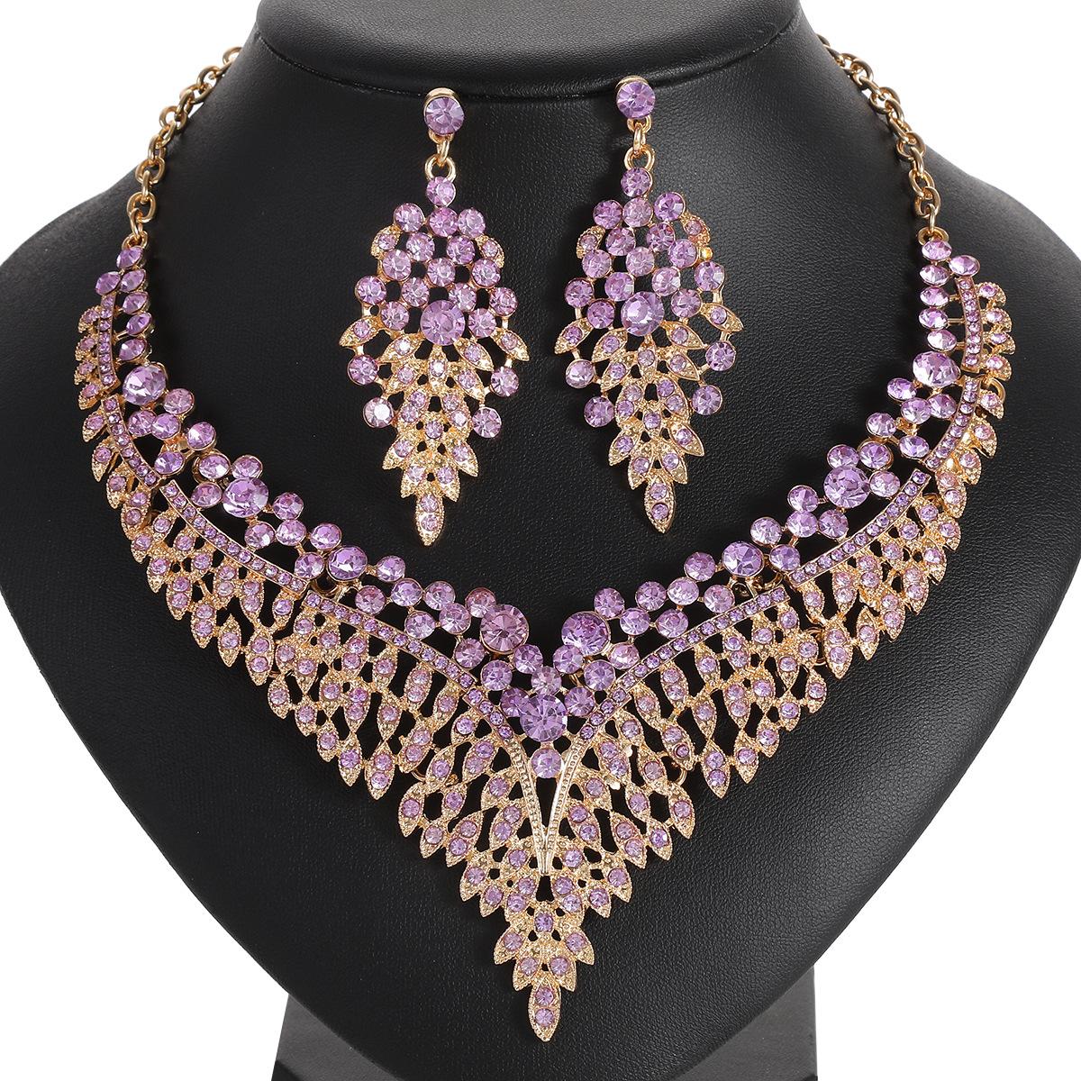 Alloy collarbone chain, court temperament, European and American retro exaggerated temperament, crystal gemstone, short necklace, earrings