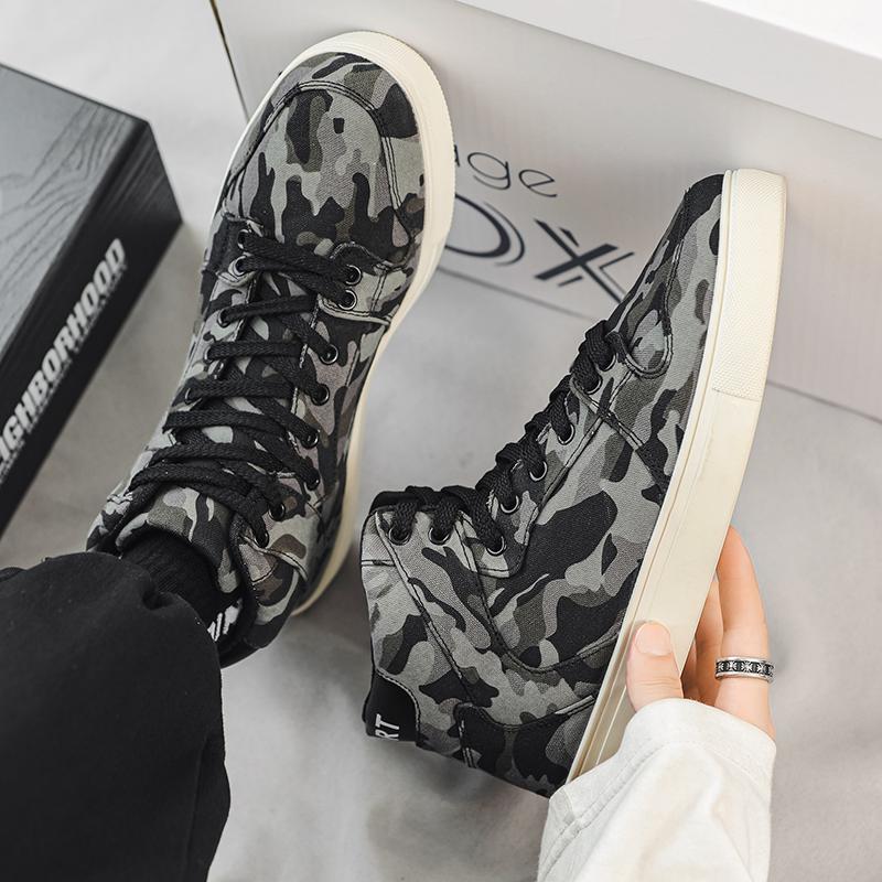 Men’s Sports Shoes High Top Casual Shoes Camouflage Printing Skateboard Sneakers for Students Over Sized