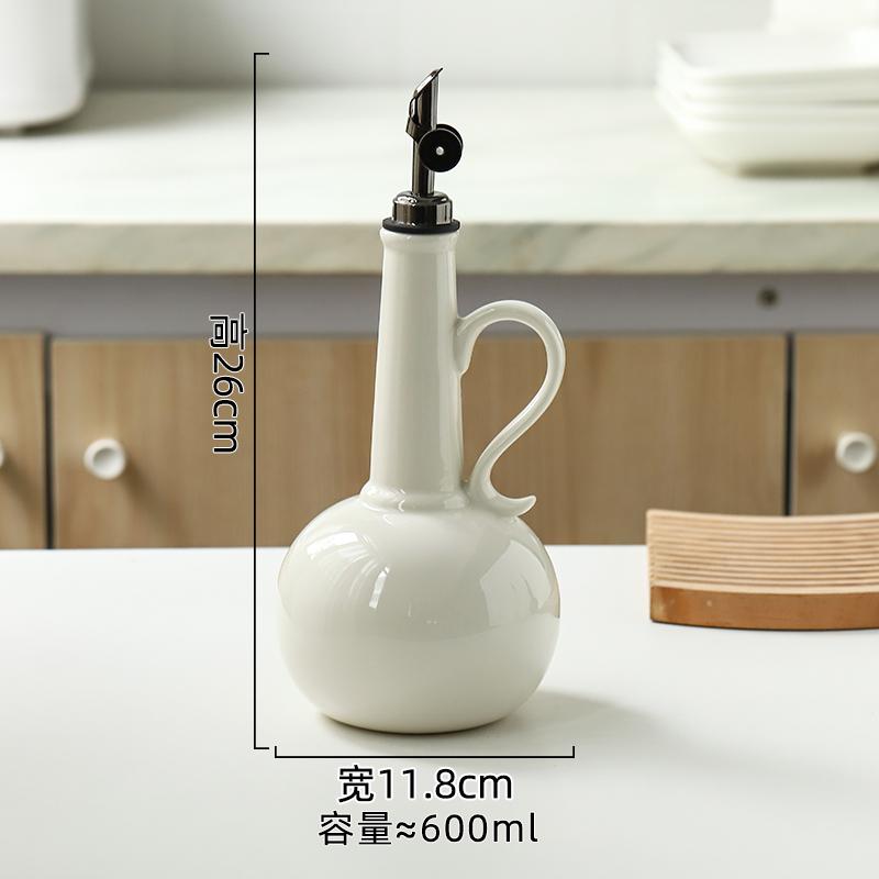 Nordic Ceramic Oil Bottle Kitchen Oil Spray Bottle High Temperature Resistance Soy Sauce Vinegar Bottles Kitchens Accessories