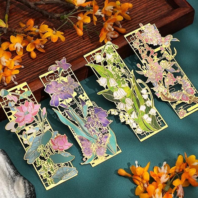 Traditional Chinese Brass Bookmark with Tassel Elegant Laser Cut Metal Page Marker Ancient Style Landscape Reading Accessories