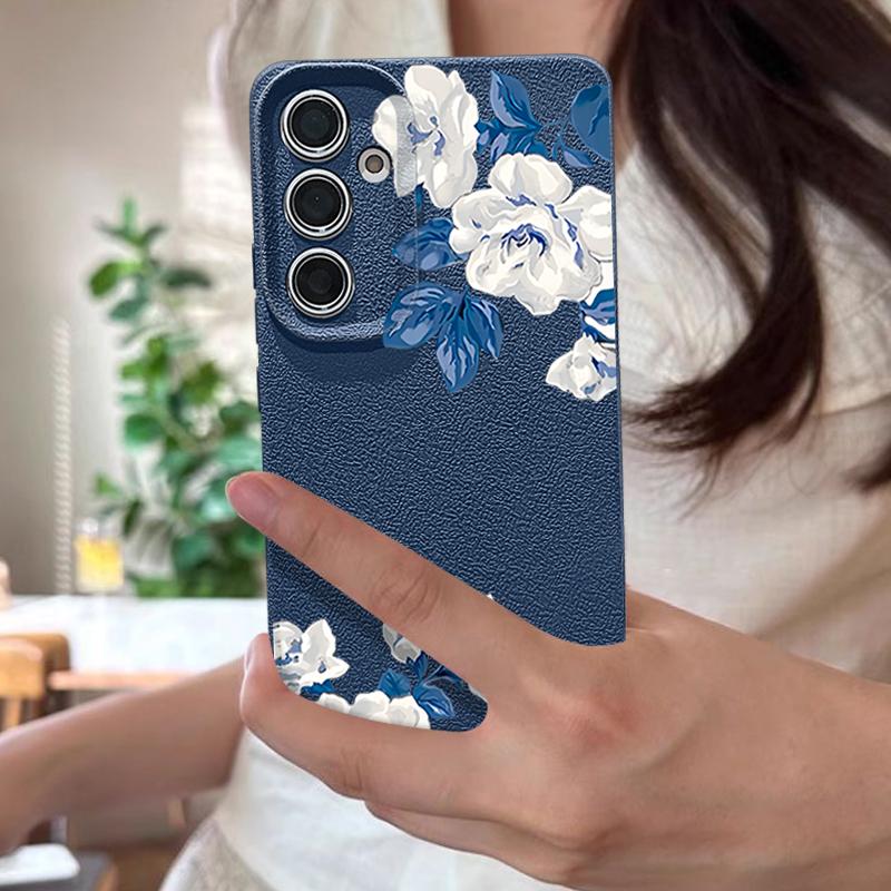 Funda Floral de Gardenia Blanca Para Samsung S26 S25 S24 Ultra S23 S22 S21 FE A15 A16 A17 A26 A35 A36 A37 A54 A55 A56 A57 5G Cubierta de Silicona con Textura de Cuero
