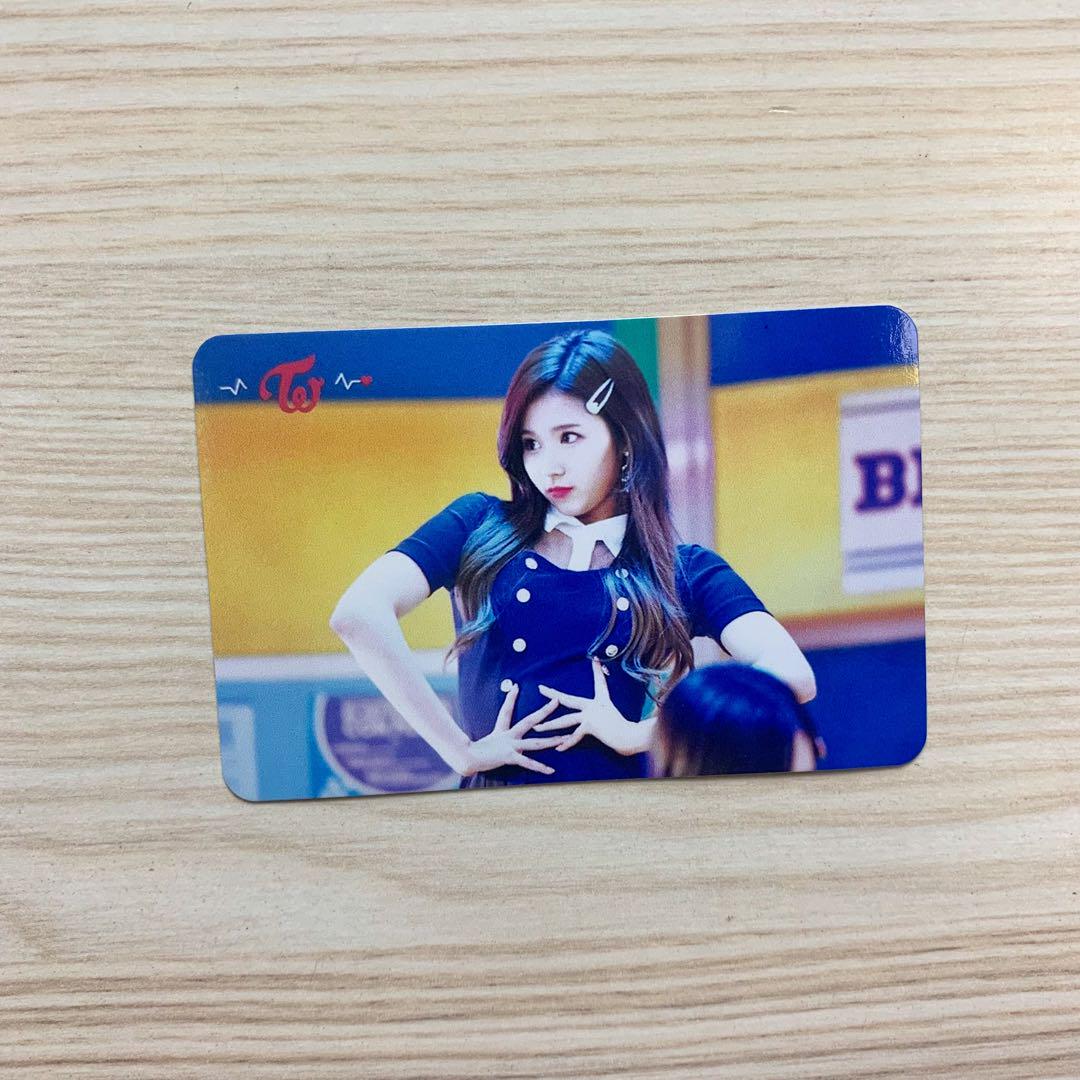 

[USED] TWICE Sanok SIGNAL trading card Sana