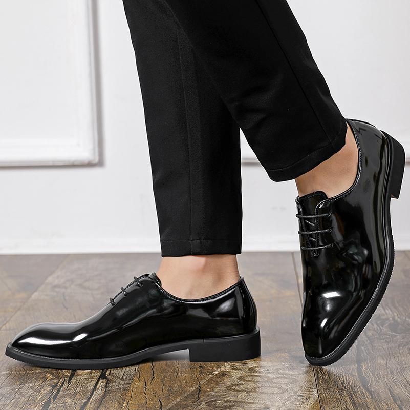 Classic Shiny Patent Leather Men Oxfords Pointed Toe Lace Up Formal Dress Derby Shoes Business Wedding Office Daily Man Footwear