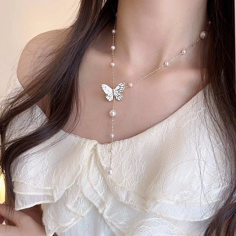 French Elegant White Butterfly Pearl Chain Necklace 2026 New Design For Women's Sexy Collarbone Chain Trendy Jewelry Accessories