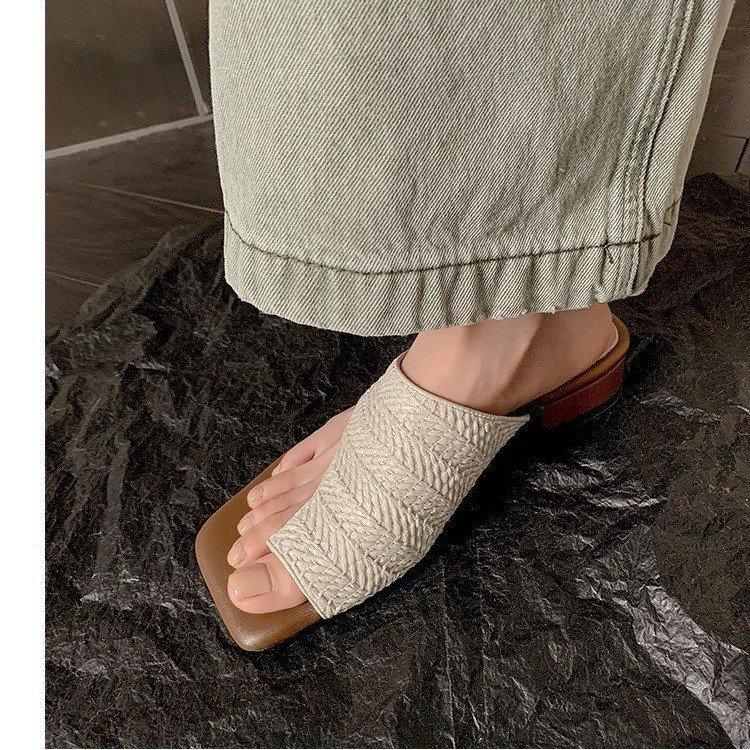 Sheepskin version~ Temperament square head woven straw cover toe flip-flops women's summer wear casual vacation pinch foot cool slippers