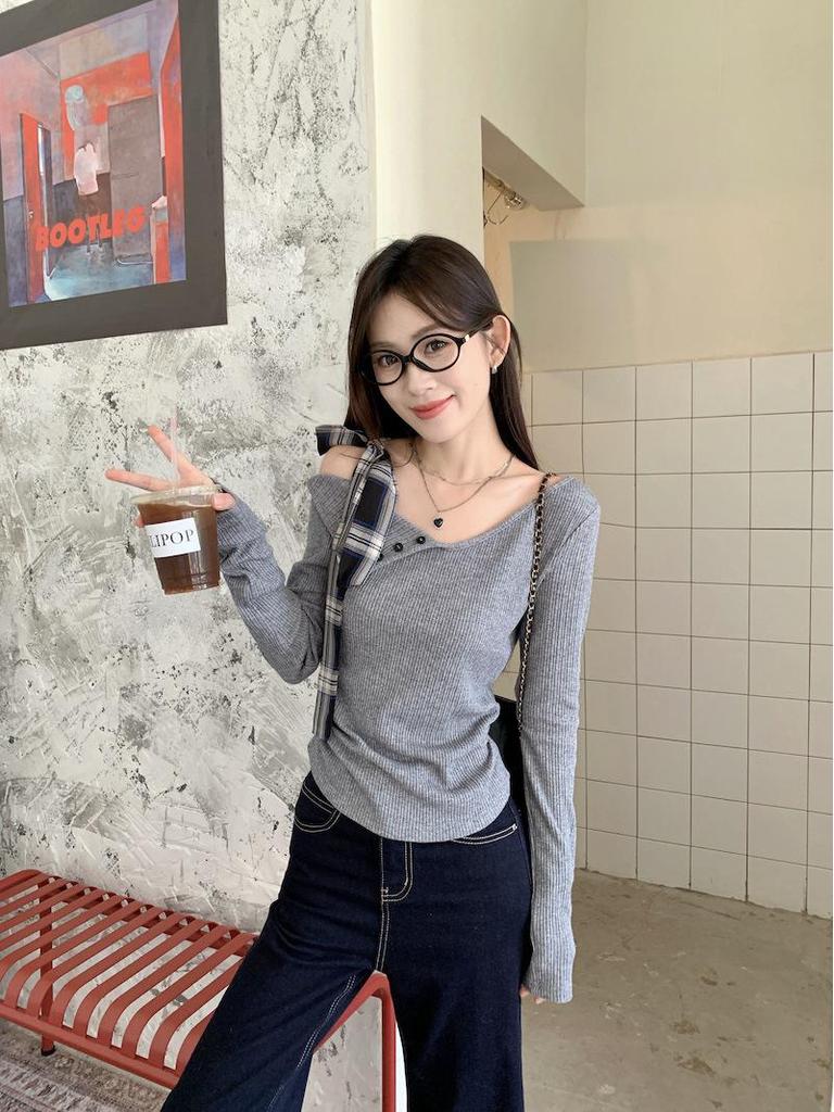 Chic Korean Grey One-Shoulder Bow T-shirt for Women - Sweet and Spicy Spring/Autumn Style