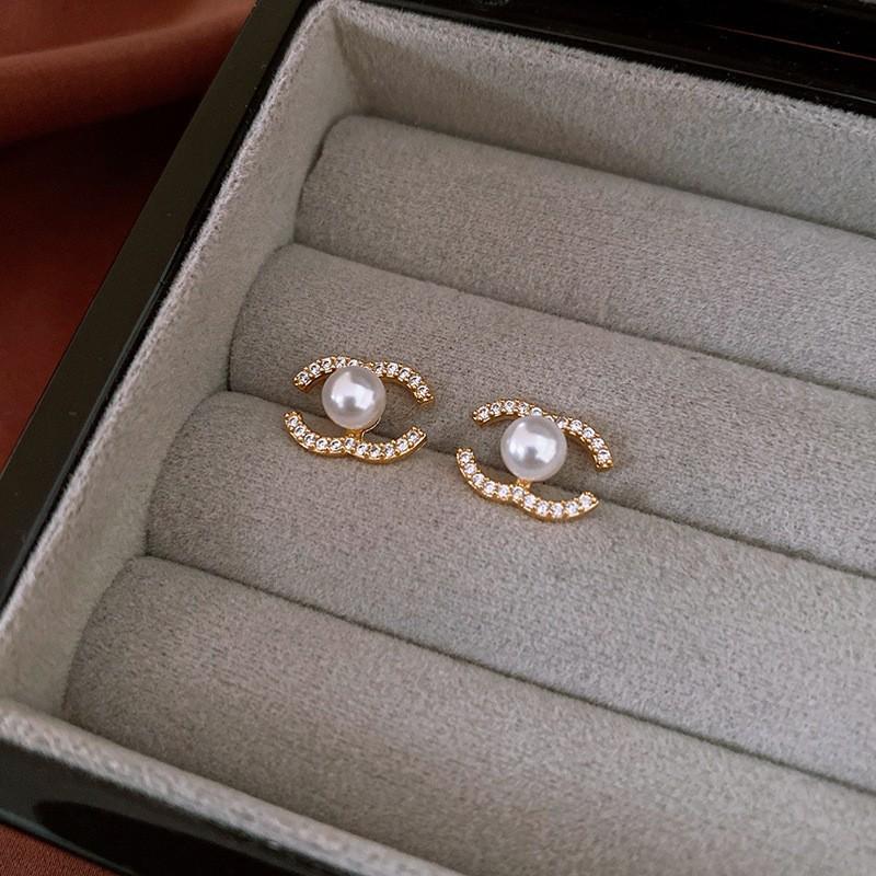 Silver Needle Diamond Pearl C-Shaped Earrings French Retro Premium Temperament Earrings Personality Light Luxury Earrings Women