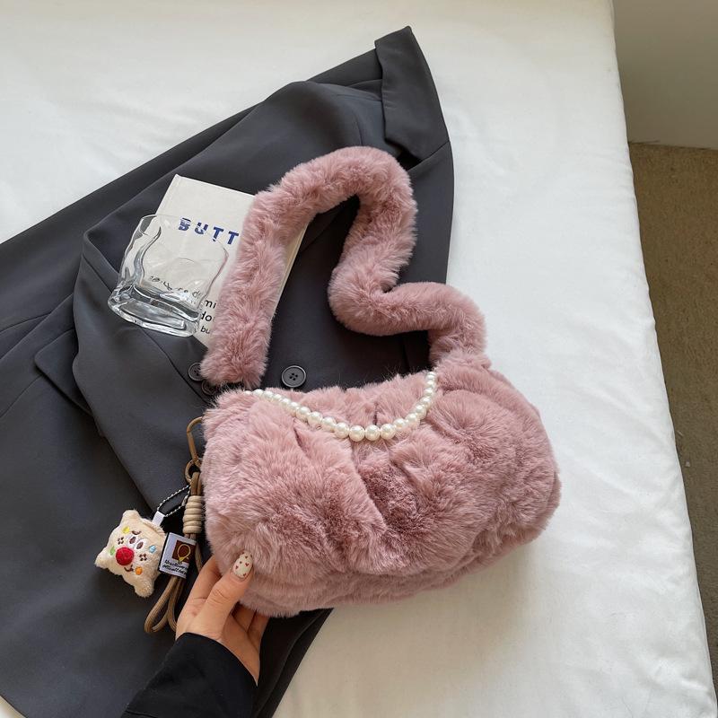 Korean Style Plush Shoulder Bag with Pearl Accents - Cute Autumn/Winter Crossbody