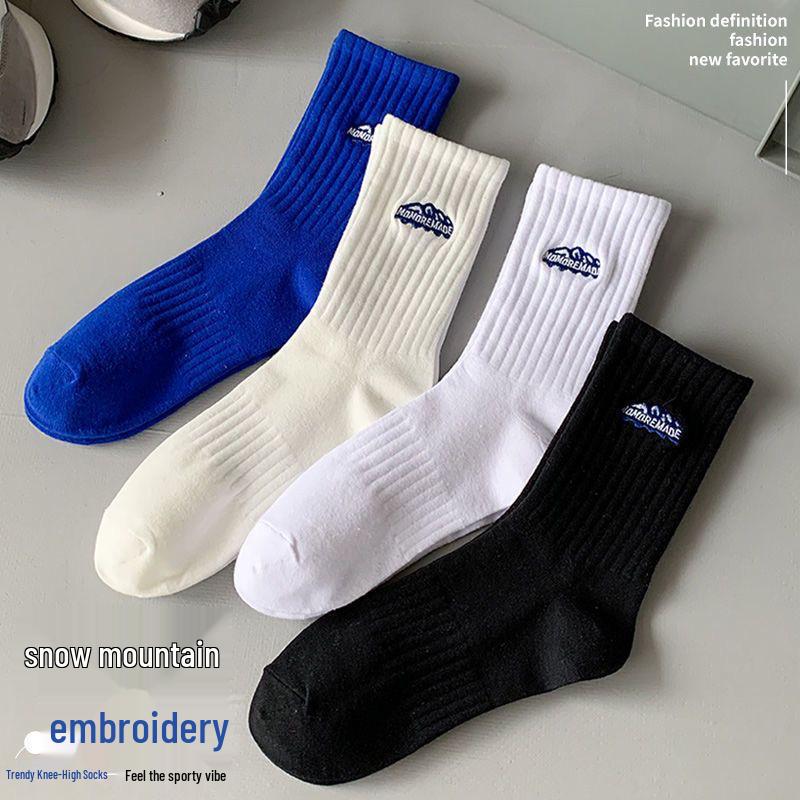 5 Pairs of Black and White Striped Mid-Calf Socks: Autumn/Winter Korean-Inspired Academy Style