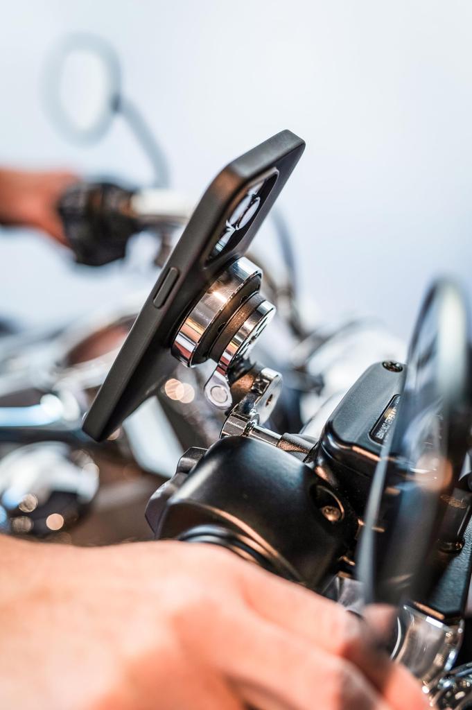 SP CONNECT Anti-Vibration Module, Chrome Plated Finish, SPC+ | Motorcycle Smartphone Holder | Vibration Reduction | 52830