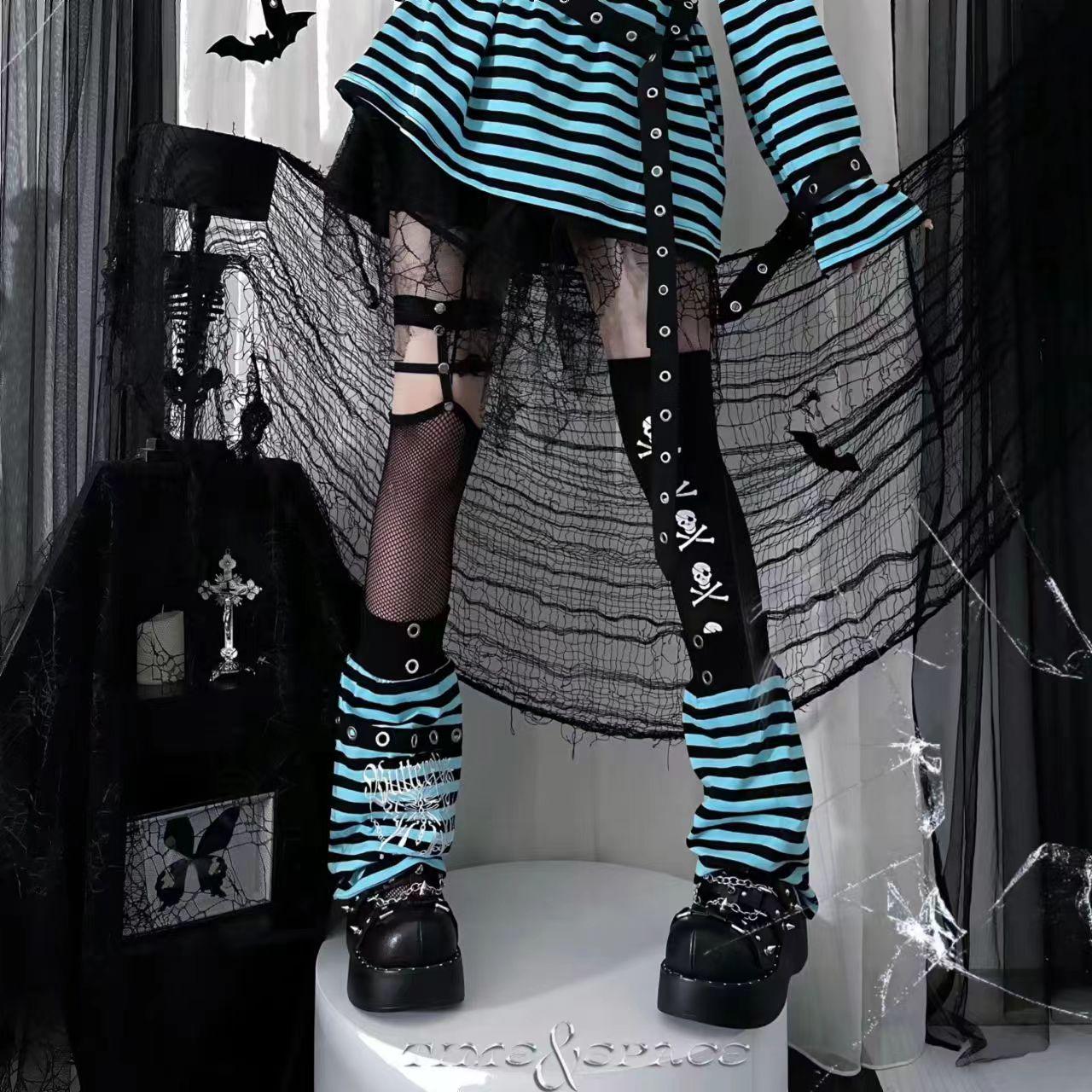 

Вышитый черно-красный полосатый панк-топ с открытыми плечами - Длинный рукав One Size