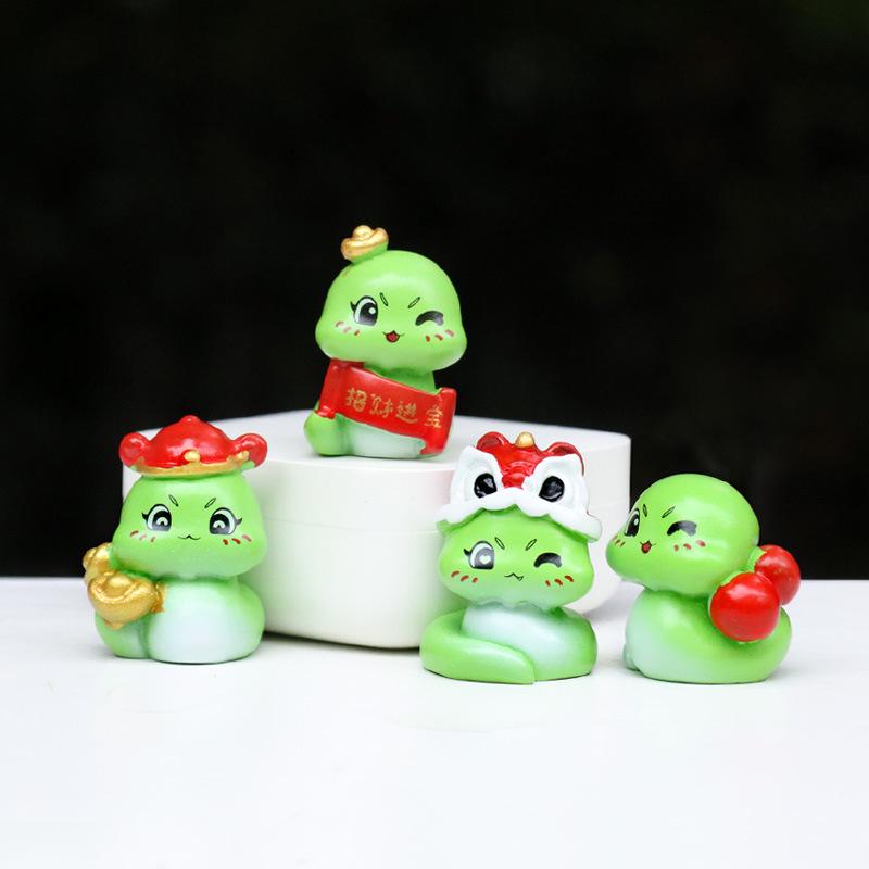 Trendy Baby Snake Doll Resin Crafts – Cute Animal Blind Box Car Ornament