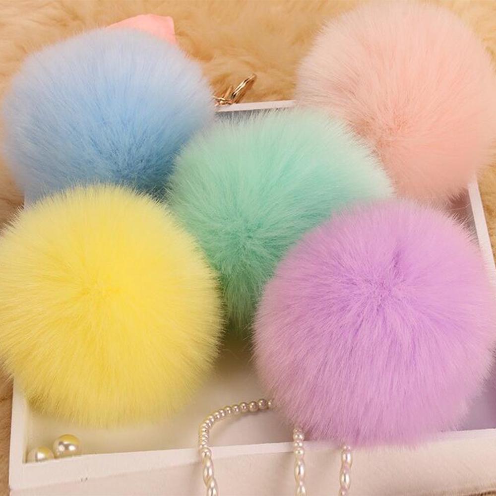 Niedlicher Bommel-Schlüsselanhänger mit buntem, flauschigem Ball, gefälschter Kaninchenfell-Schlüsselanhänger, schöner Damen-Modeschmuck