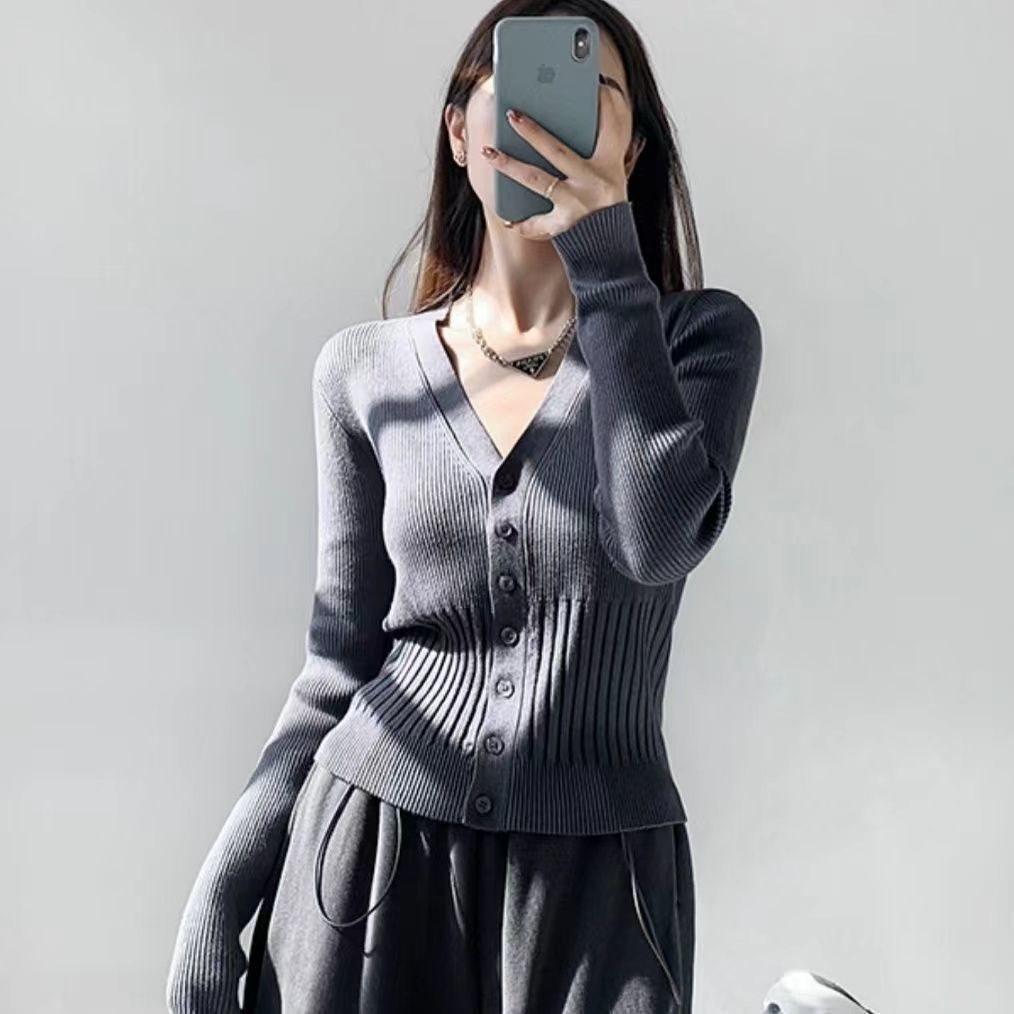 

Design Sense French Knit Plus Size Cardigan - Women s Retro Autumn/Winter Slimming Sweater Small [42.5-50 kg]