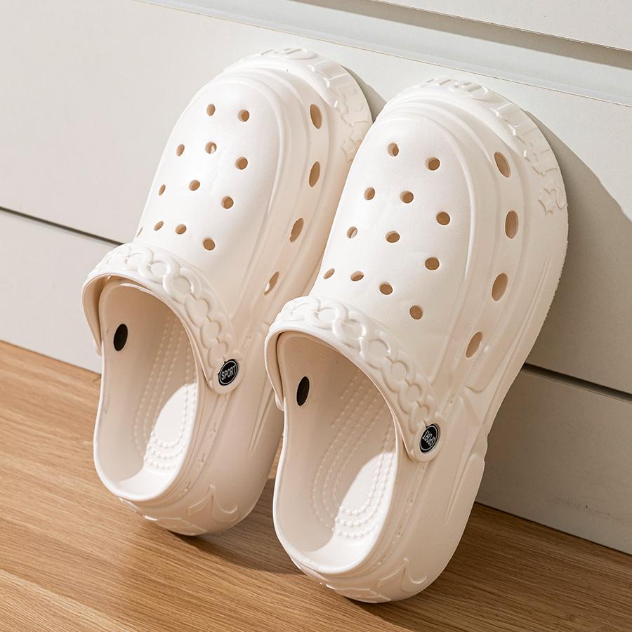 Fashion Hole Shoes for Women Indoor Outdoor Thick Bottom Soft Sole Comfortable Non Slip Slides Student Summer Beach Slippers